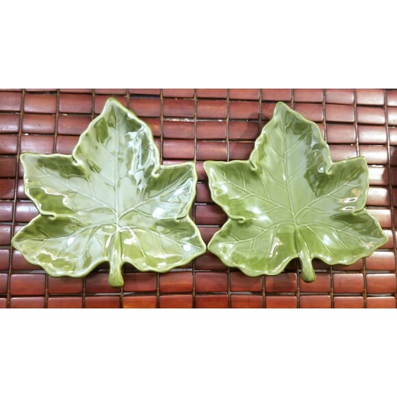 Pair of Pottery Barn Green Maple Leaf Salad Plates 11"x10" Retired - Picture 1 of 6